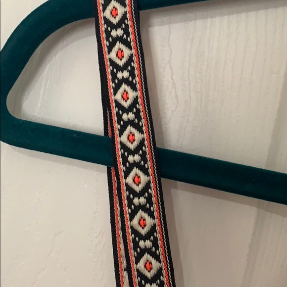 Crop top - Picture 2 of 2